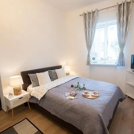 Bright Daire Kaloşvar