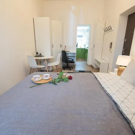 Bright Apartament *