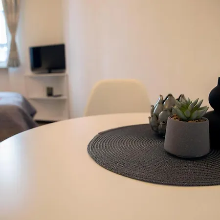 Daire Bright Kaloşvar